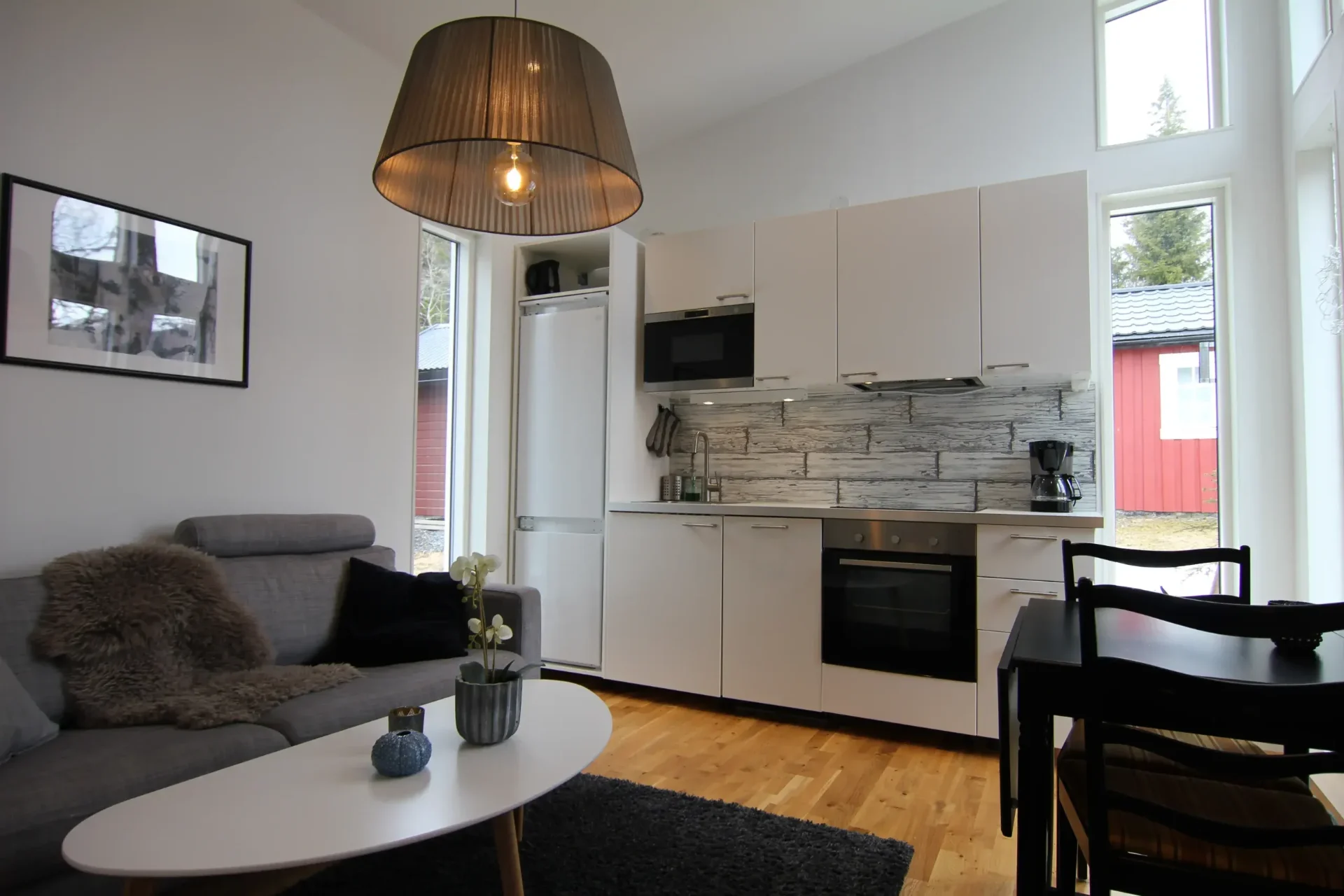 Interiör med matplats i Årehuset 25 Traditionell