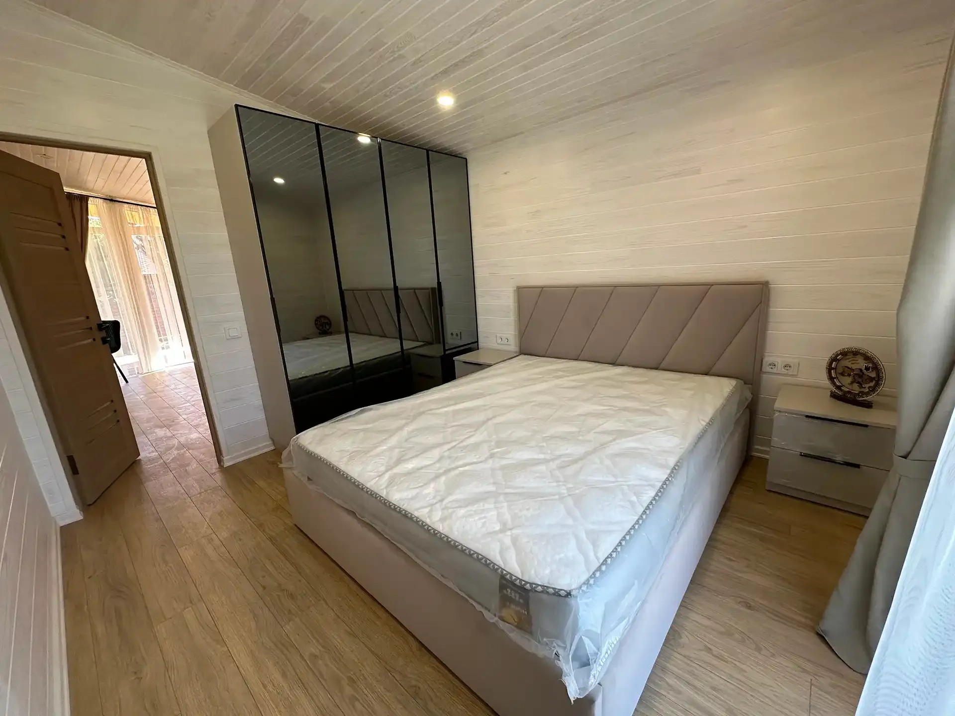 Saltsjöhus 71 sovrum med garderob