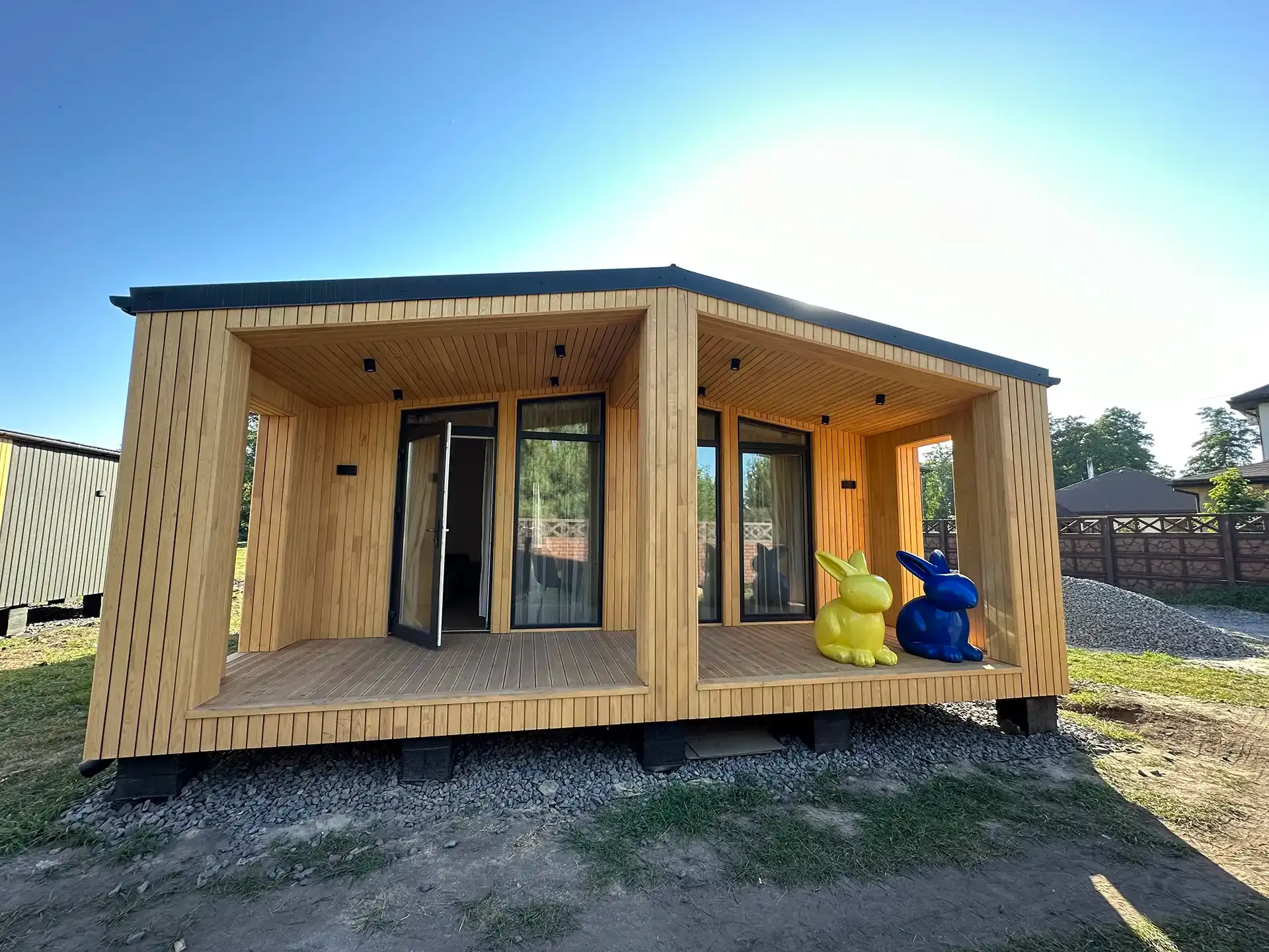 Saltsjöhus 71 fasad med veranda