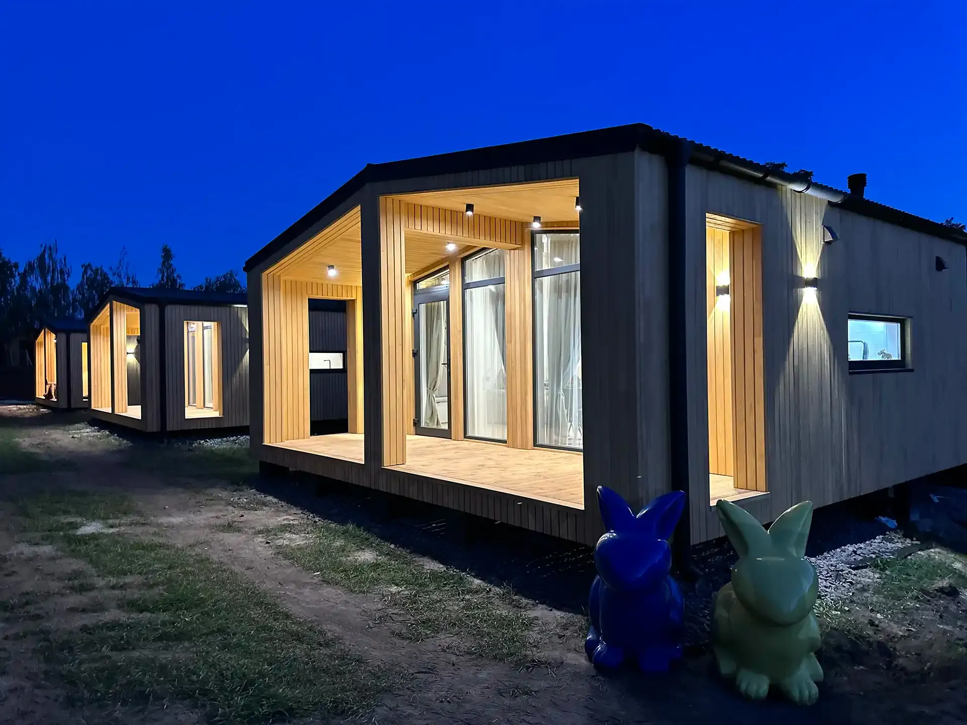 Saltsjöhus 71 kvällsbelysning med veranda