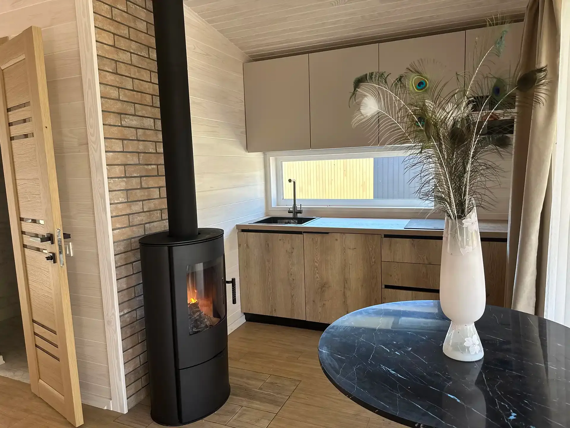 Saltsjöhus 71 kök med kamin